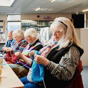 Knit & Natter